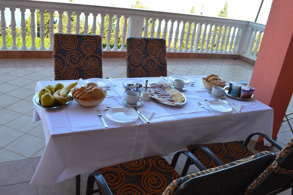 Apartments Amari Starigrad Paklenica Ngoại thất bức ảnh