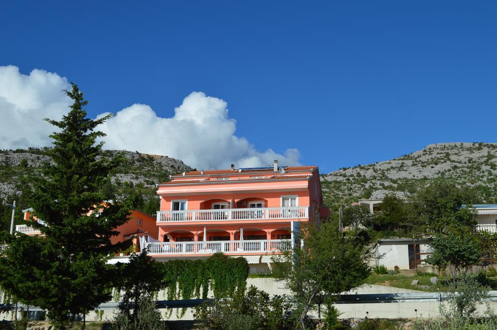 Apartments Amari Starigrad Paklenica Ngoại thất bức ảnh
