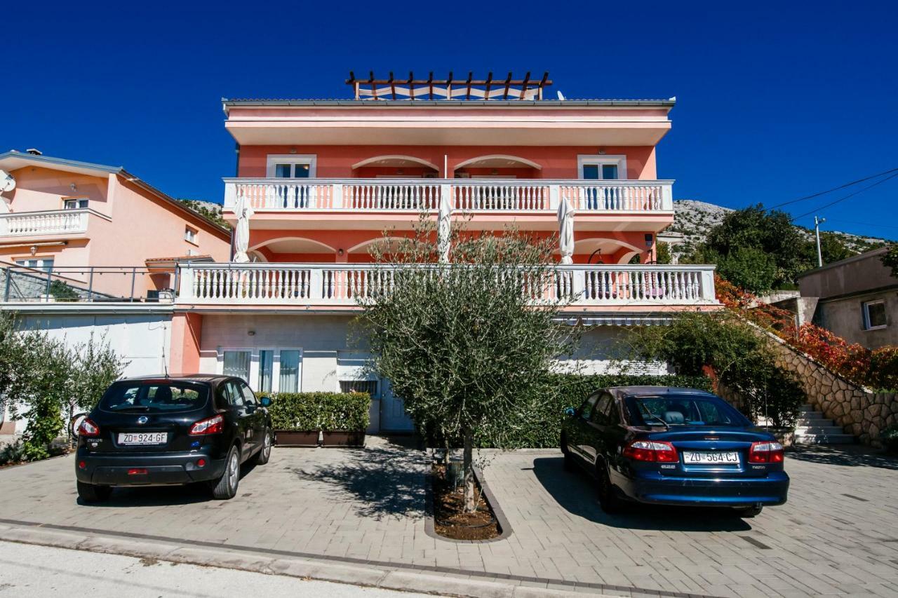 Apartments Amari Starigrad Paklenica Ngoại thất bức ảnh
